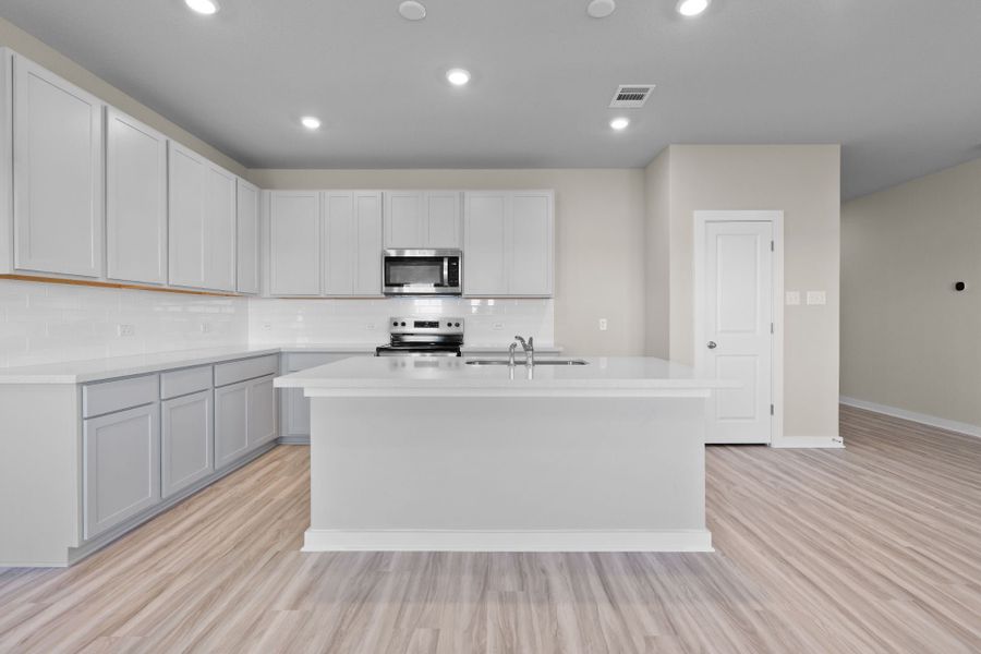 204 Sleep Hollow, Jarrell, TX.  - Slide 10