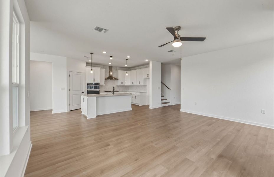 Spacious, unfurnished interior of a new home in Sun City Texas, Georgetown (Image 54).