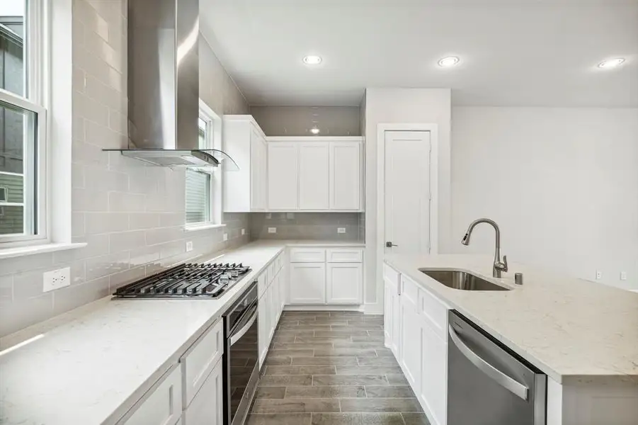 Furnished interior view inside a new home in SoHo Square, Dallas (Image 6).