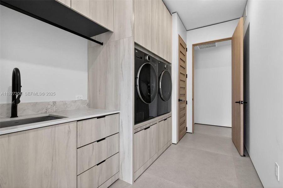 Furnished interior view inside a new home in , Biscayne Park (Image 8).