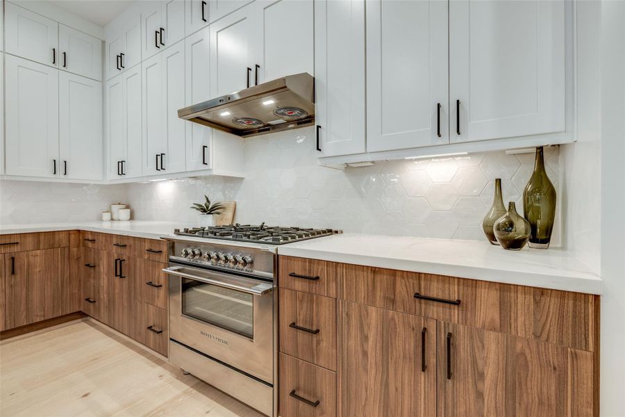 Furnished interior view inside a new home in , Houston (Image 12).