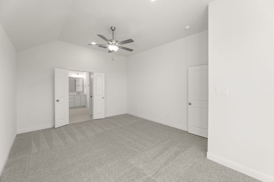 Representative unfurnished interior of a home built from the Grapevine by Pacesetter Homes in Clearview Ranch, Royse City (Image 17).