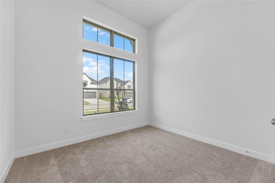 Spacious, unfurnished interior of a new home in Sunterra (Katy ISD), Katy (Image 15). Spacious, unfurnished interior of a new home in Sunterra (Katy ISD), Katy (Image 15).