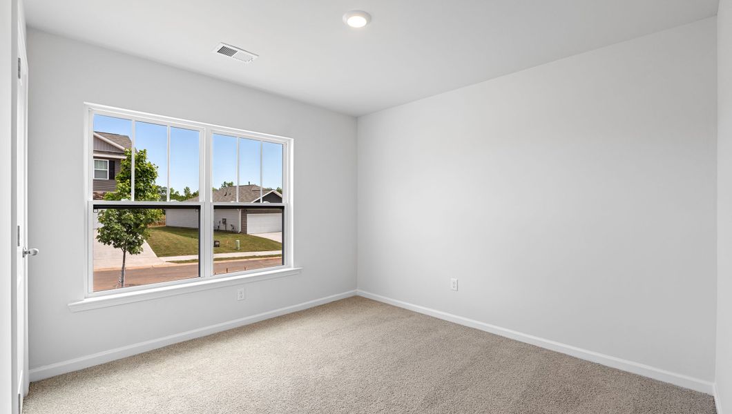 Spacious, unfurnished interior of a new home in Treemont Commons, Wellford (Image 16).