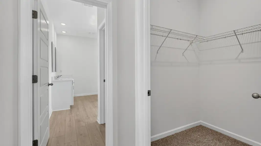 Spacious, unfurnished interior of a new home in Bridle Creek, Jacksonville (Image 16). Spacious, unfurnished interior of a new home in Bridle Creek, Jacksonville (Image 16).