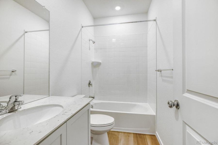 Furnished interior view inside a new home in Ledge Rock, Johnstown (Image 6).