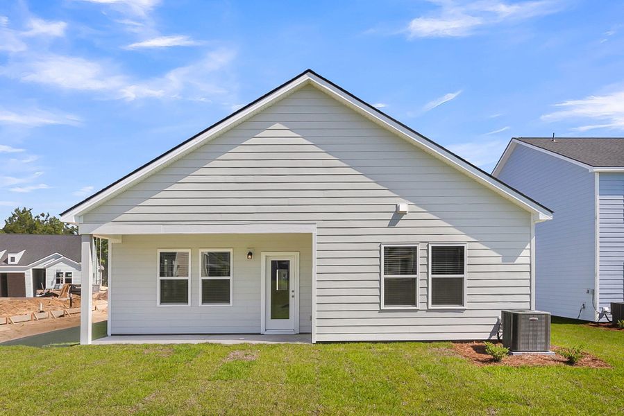 Exterior details and patio area of a home in Tea Farm, Ravenel (Image 21).