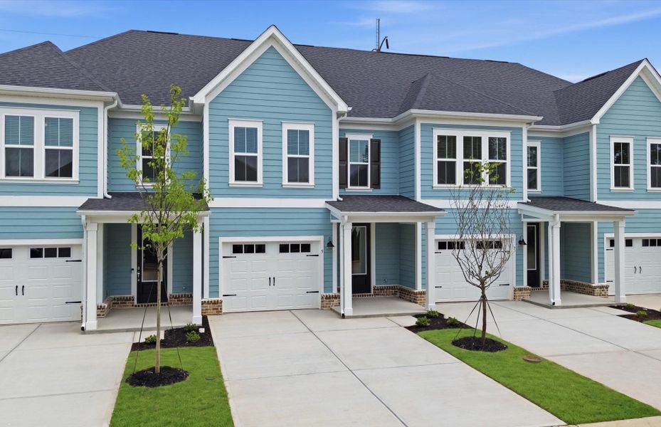 Front exterior of a new home in Alston Park, Greenville, SC, highlighting curb appeal (Image 20). Front exterior of a new home in Alston Park, Greenville, SC, highlighting curb appeal (Image 20).