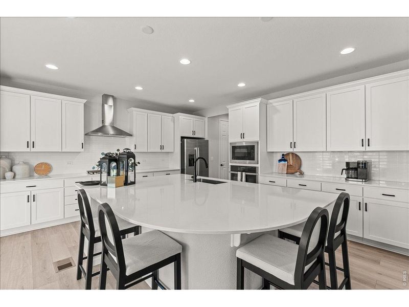 Furnished interior view inside a new home in Prairie Song, Windsor (Image 49).