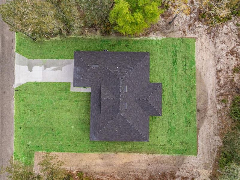 Exterior details and patio area of a home in , Ocklawaha (Image 24).