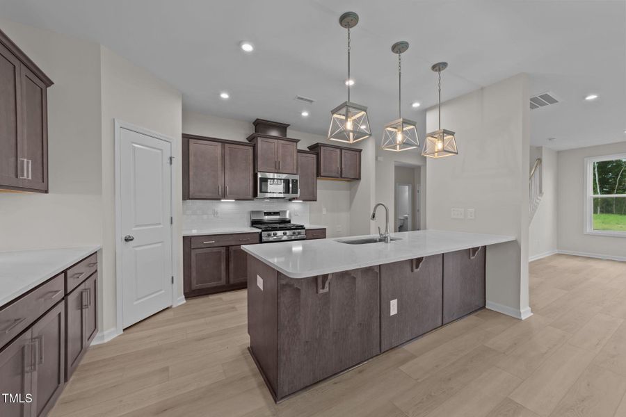 26-web-or-mls-VB4A4978