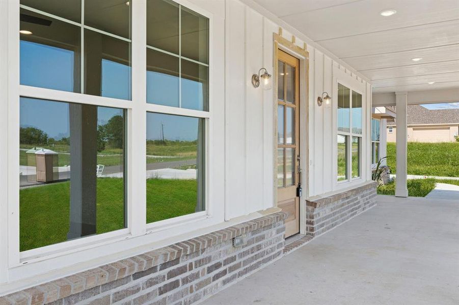 Exterior details and patio area of a home in Lucky Ridge, Boyd (Image 4).