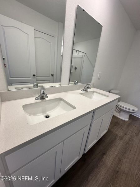 Image 38 of a home in Rookery.