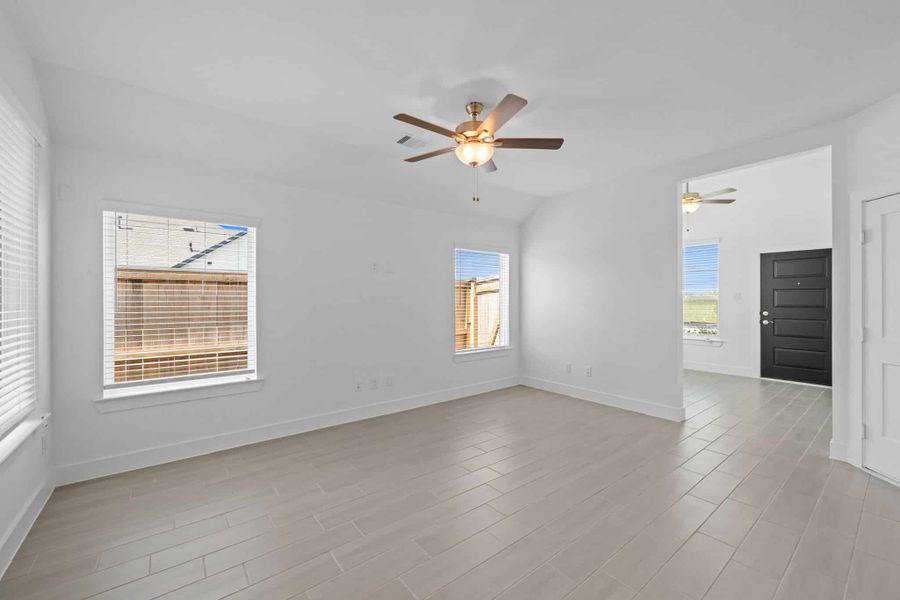 Spacious, unfurnished interior of a new home in Meridiana, Manvel (Image 13).