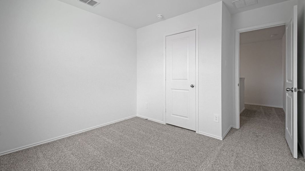 Spacious, unfurnished interior of a new home in Prairie Lakes, Buda (Image 25).