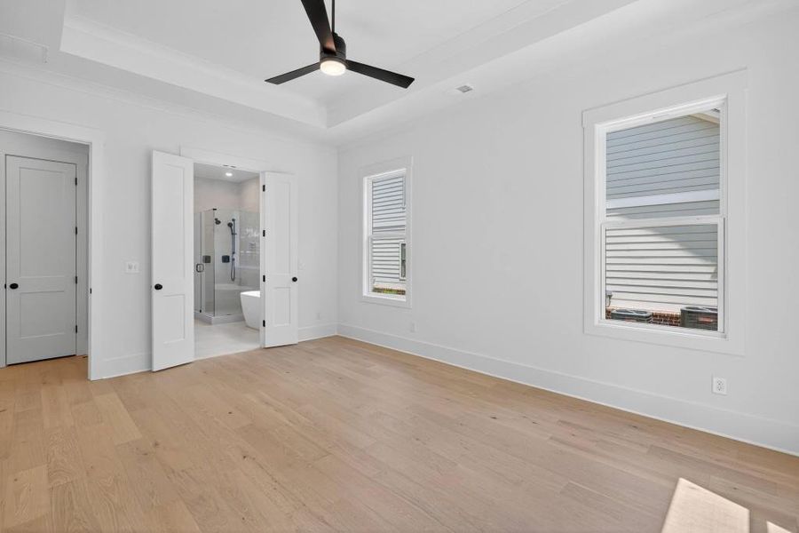 Spacious, unfurnished interior of a new home in Livingstone Park, Kennesaw (Image 25).