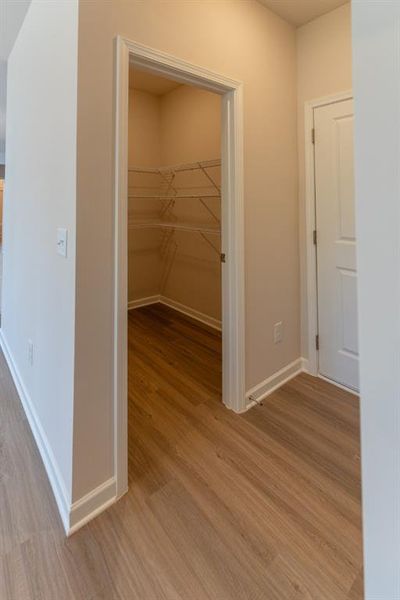 Spacious, unfurnished interior of a new home in Creekside Landing, Dallas (Image 16). Spacious, unfurnished interior of a new home in Creekside Landing, Dallas (Image 16).