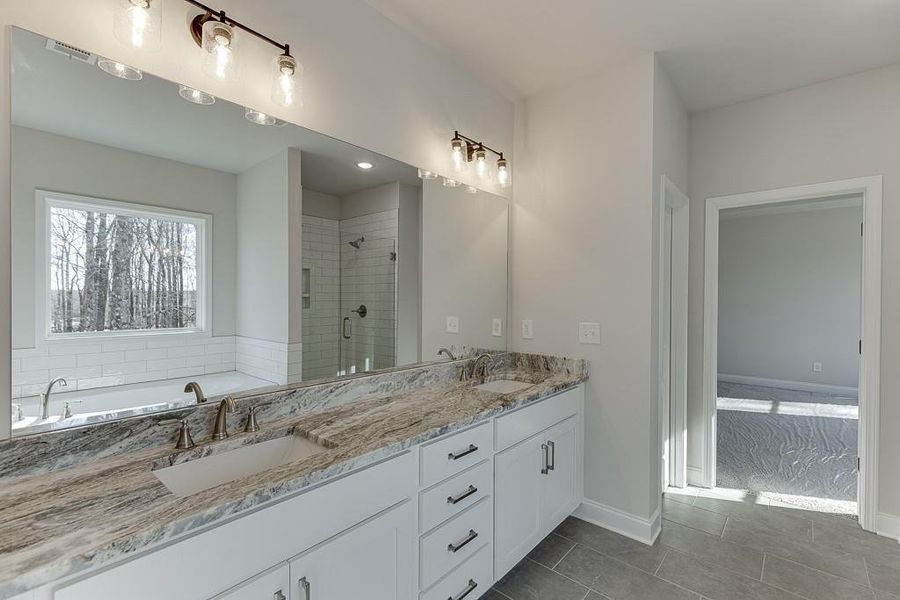 Furnished interior view inside a new home in , Jefferson (Image 5).