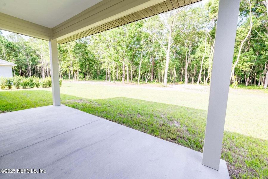 Exterior details and patio area of a home in , Starke (Image 22).