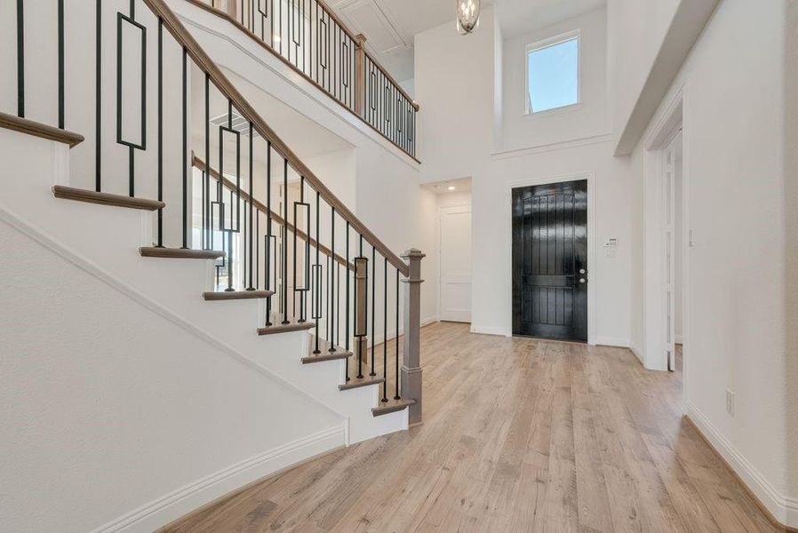 Spacious, unfurnished interior of a new home in Cedar Ridge Estates, Grand Prairie (Image 23). Spacious, unfurnished interior of a new home in Cedar Ridge Estates, Grand Prairie (Image 23).