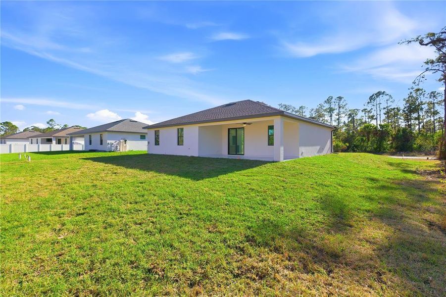 Exterior details and patio area of a home in , North Port (Image 3).