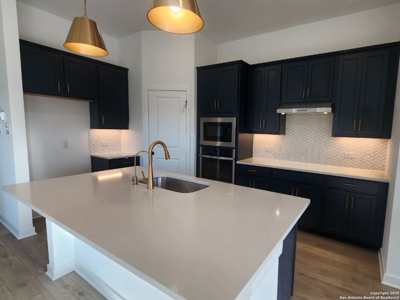 Furnished interior view inside a new home in Arcadia Ridge, San Antonio (Image 6). Furnished interior view inside a new home in Arcadia Ridge, San Antonio (Image 6).