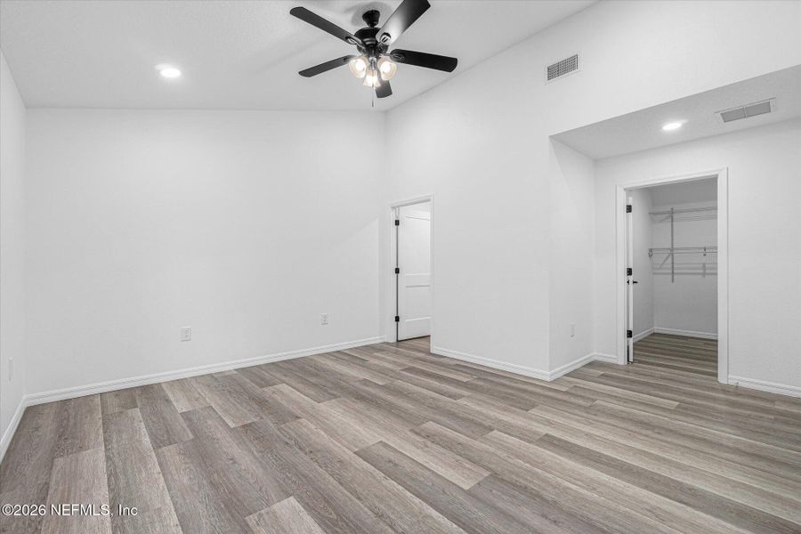Spacious, unfurnished interior of a new home in , Satsuma (Image 12).