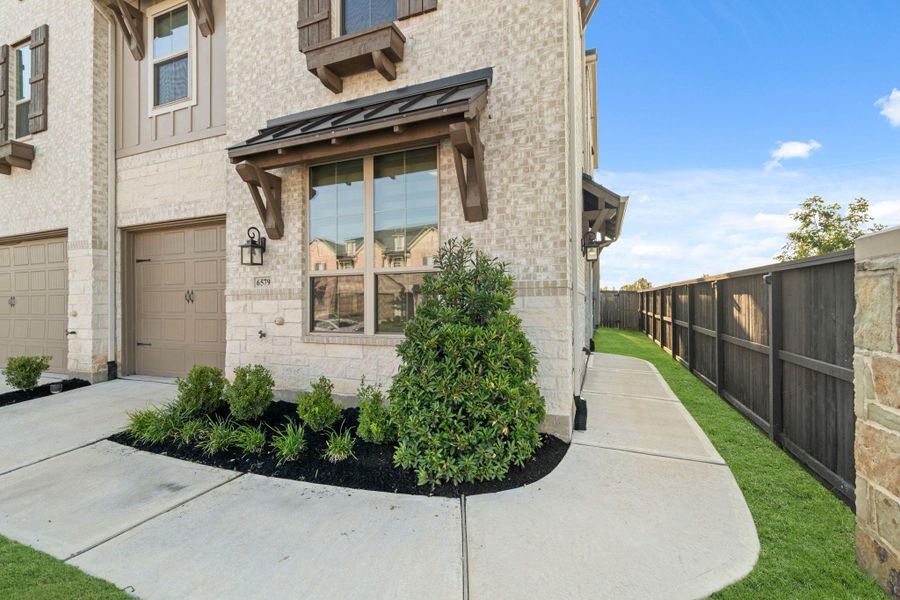 Exterior details and patio area of a home in , Fulshear (Image 19).