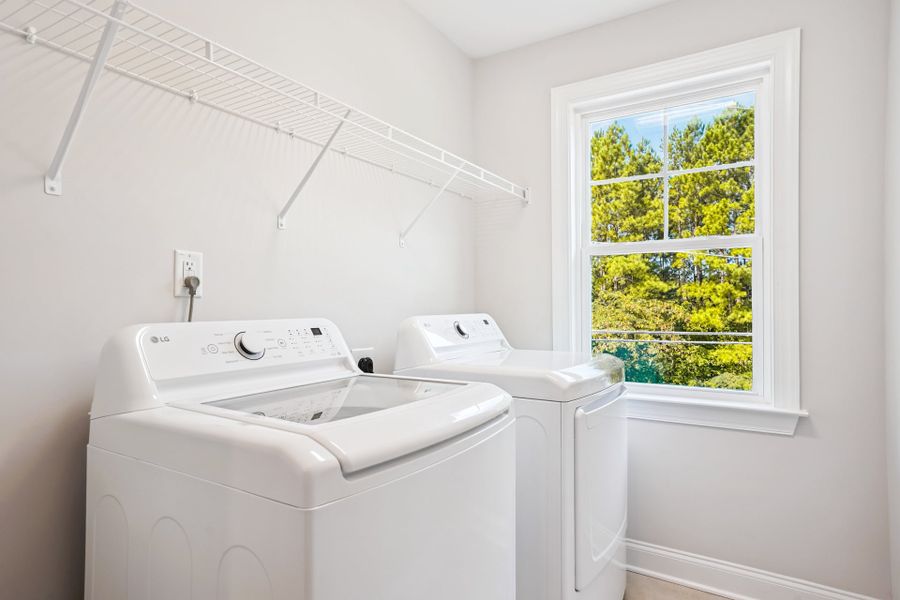 Representative interior finishes for a home built from the Badin by Caruso Homes in Blue Run, Raleigh (Image 19). Representative interior finishes for a home built from the Badin by Caruso Homes in Blue Run, Raleigh (Image 19).