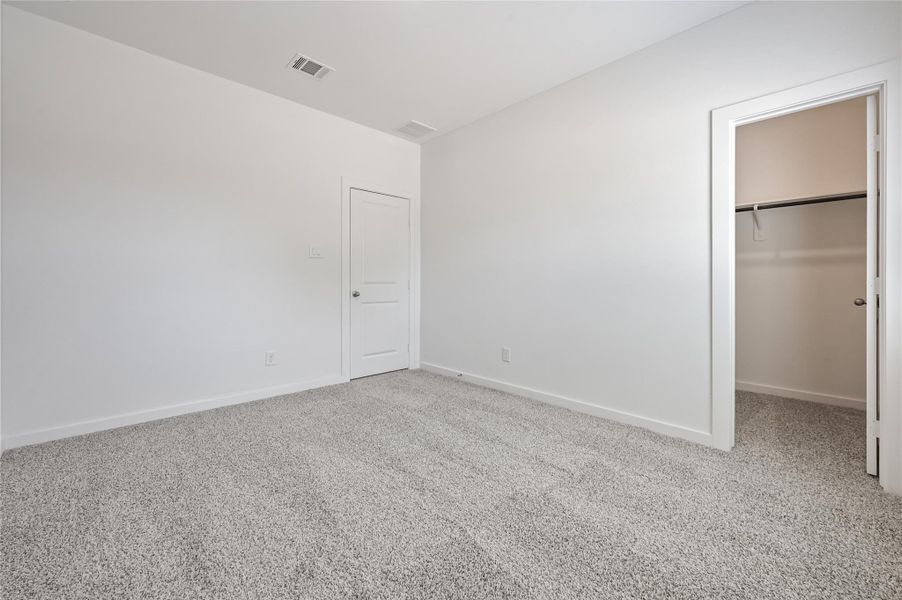 Spacious, unfurnished interior of a new home in Blue Heron Estates, Beasley (Image 31).