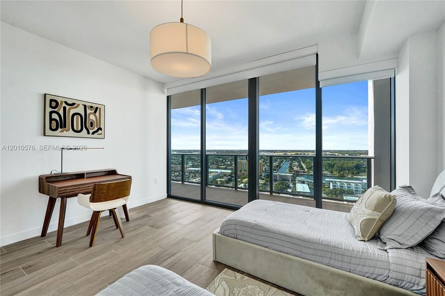 Furnished interior view inside a new home in , Pompano Beach (Image 56).