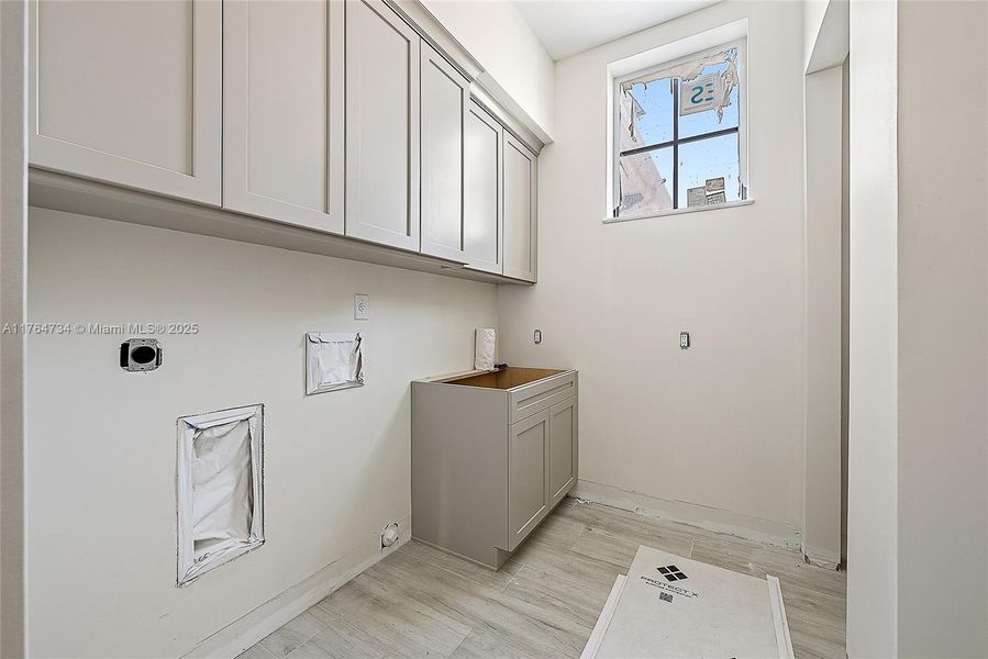 Image 36 of a home in .