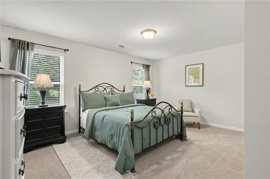 Furnished interior view inside a new home in Old Lost Mountain Estates, Powder Springs (Image 10).