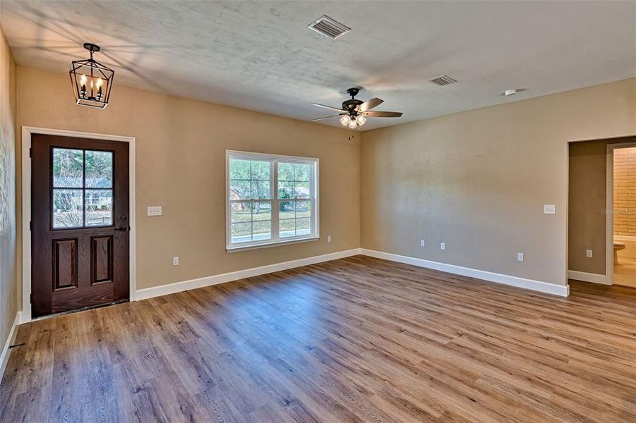 Spacious, unfurnished interior of a new home in , Keystone Heights (Image 12).