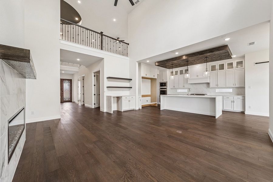 Representative unfurnished interior of a home built from the Diana by Landon Homes in Lexington Frisco, Frisco (Image 64).