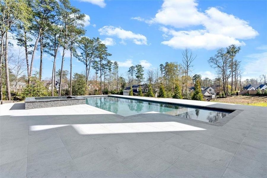 Community amenities in , Marietta (Image 64).