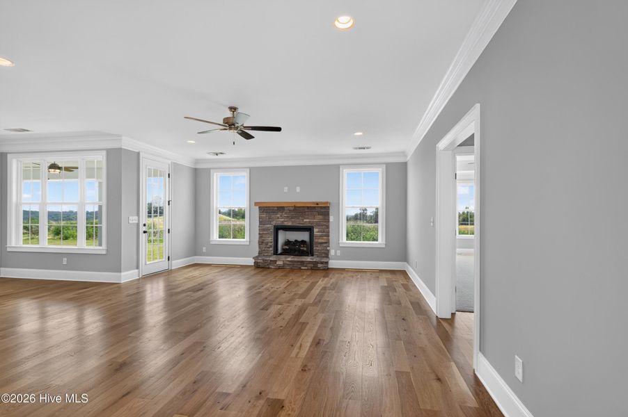 Spacious, unfurnished interior of a new home in Highland Lakes, Evans (Image 50).