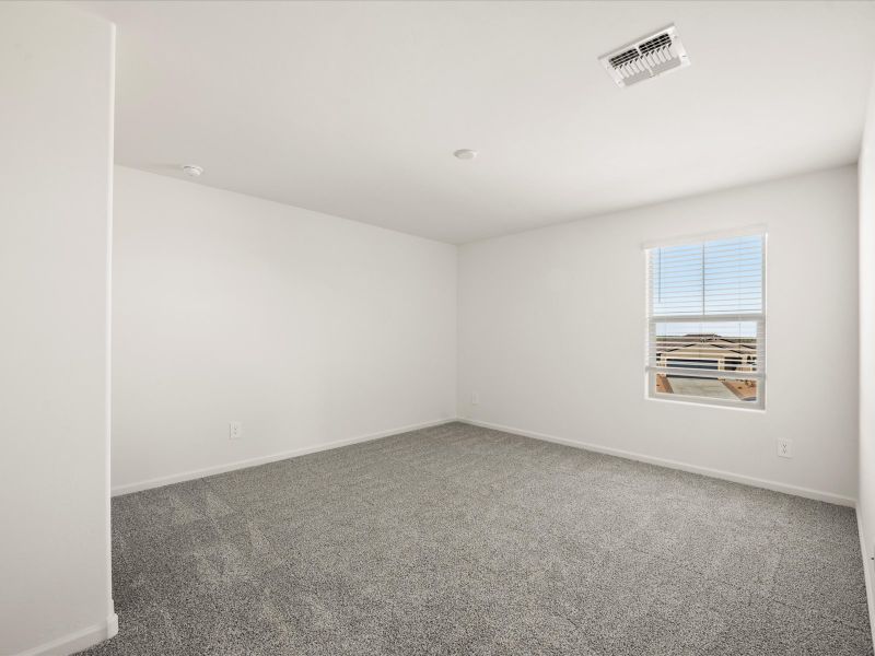 Spacious, unfurnished interior of a new home in Alamar at Rocking K, Tucson (Image 15).