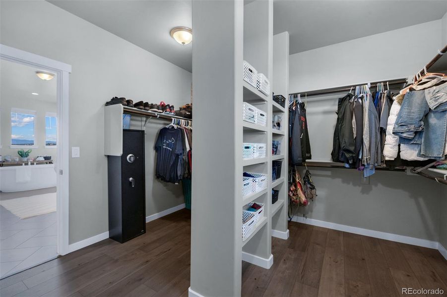 16 x 12 Closet