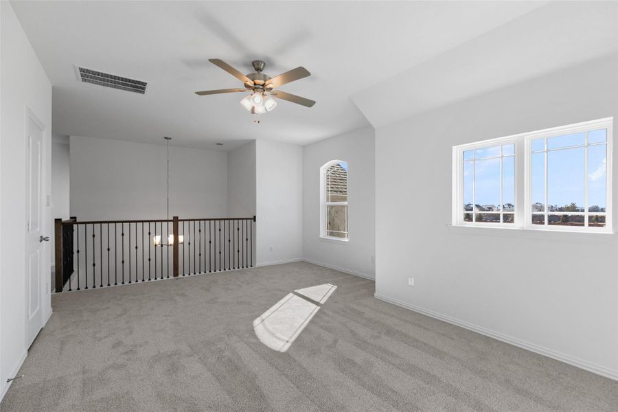 Spacious, unfurnished interior of a new home in Wildrye, Waller (Image 23).