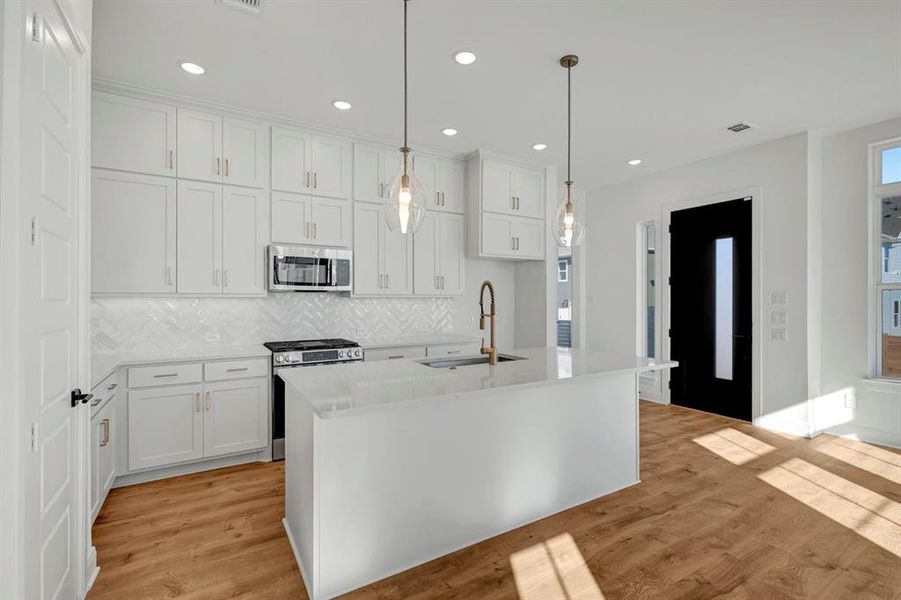 Furnished interior view inside a new home in Painted Tree Woodland West – Village, McKinney (Image 13).