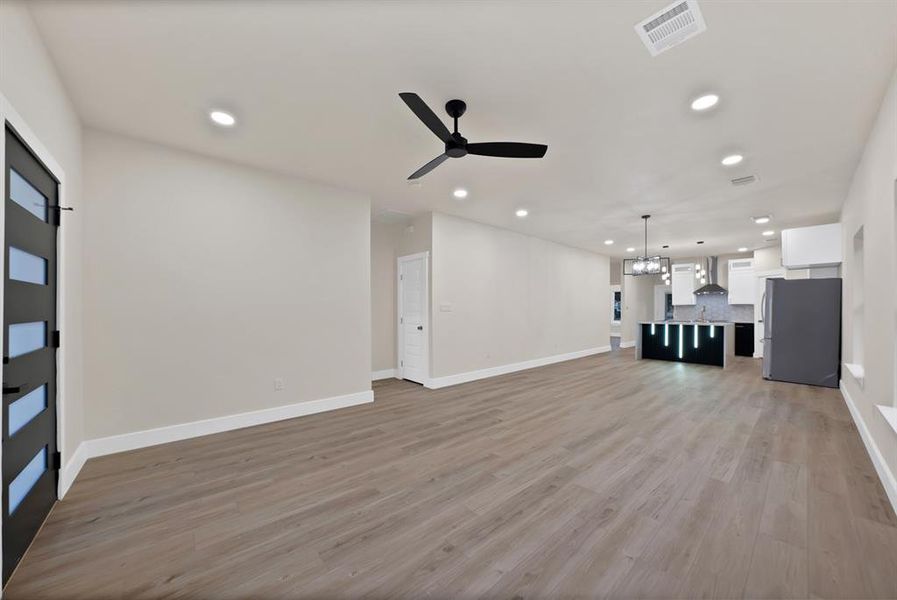 Spacious, unfurnished interior of a new home in , Fort Worth (Image 23).