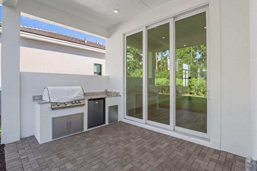 Rear Exterior Rear Exterior