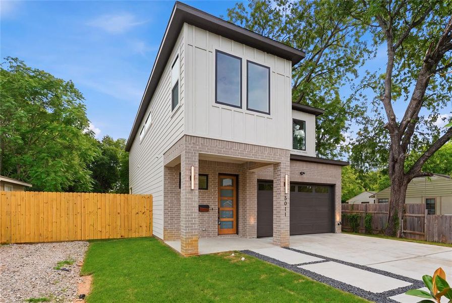 Image 33 of a home in .