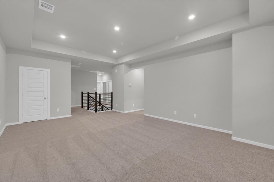 Spacious, unfurnished interior of a new home in Summer Place  35', Montgomery (Image 38).