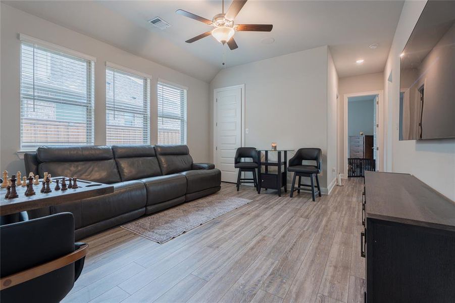 Furnished interior view inside a new home in , McKinney (Image 25).