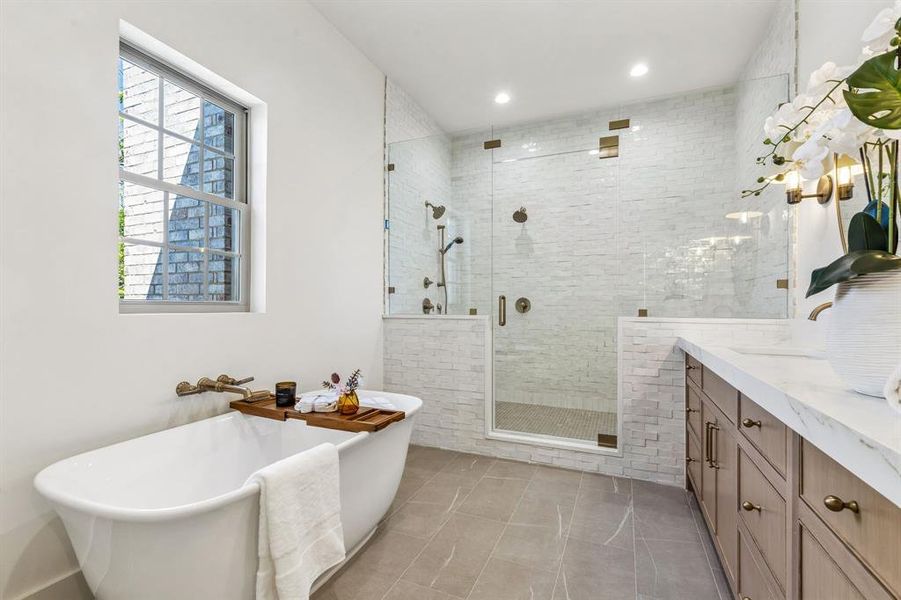 Furnished interior view inside a new home in , Dallas (Image 16).