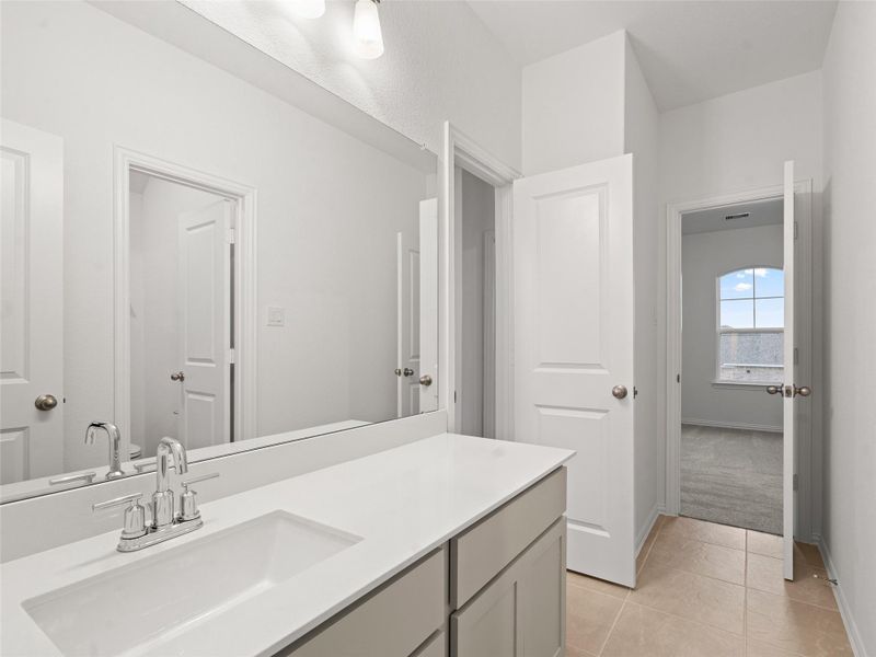 Furnished interior view inside a new home in Brookewater, Rosenberg (Image 8).
