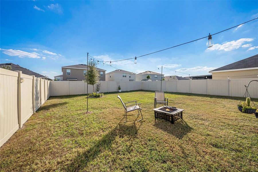 Exterior details and patio area of a home in , Wesley Chapel (Image 30).