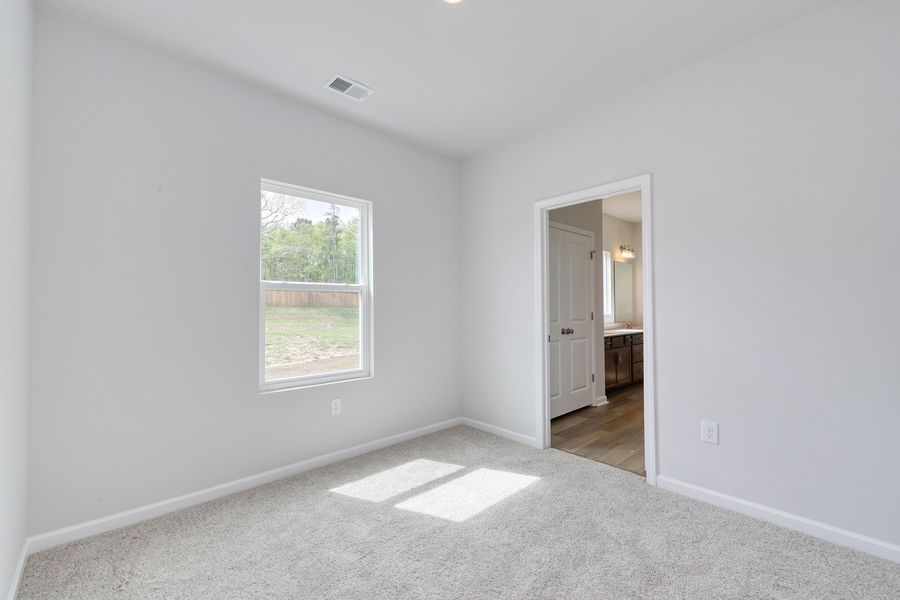 Spacious, unfurnished interior of a new home in Jordan Grove, Conway (Image 26).